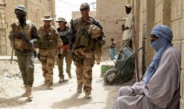 Fransa, Mali ile ortak askeri operasyonlarını askıya aldı