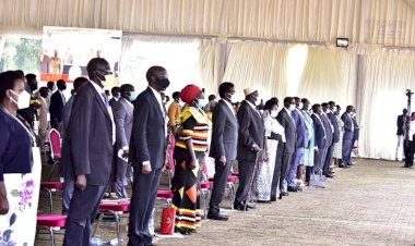 Uganda'da yeni hükümete 82 bakan atandı