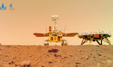 Çin'in Mars gezgin aracı Zhurong Kızıl Gezegen'den fotoğraf gönderdi