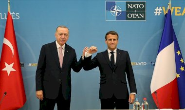 Cumhurbaşkanı Erdoğan, Fransa ve İngiltere başbakanlarıyla görüştü