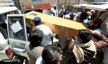 Çocuk felci aşısı yapan beş sağlıkçı öldürüldü