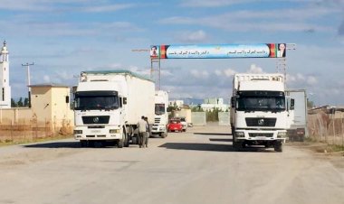 Afganistan-Tacikistan arasındaki Şirhan sınır kapısı Taliban'ın kontrolüne geçti