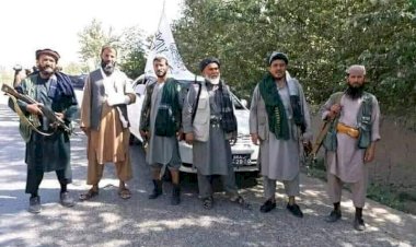 Afganistan'da 2 ilçe daha Taliban kontrolüne geçti
