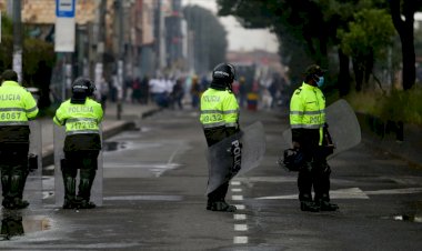 Kolombiya'da binlerce kişi hükümet karşıtı protestolar düzenledi