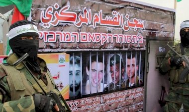 İşgalci İsrail heyeti Hamas'la esir takasını görüşmek için Mısır'da