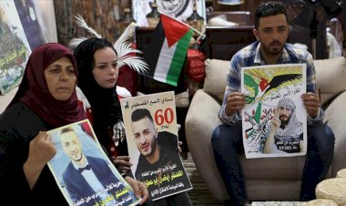 Açlık grevindeki Filistinli tutuklu Ebu Atvan'ın annesi: Oğlumun tabutta dönmesini istemiyorum