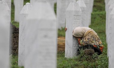 Srebrenitsa soykırımı yüzlerce anne babaya evlat acısı yaşattı