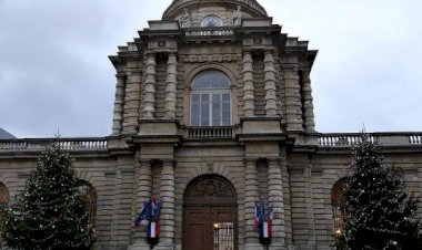 Fransa'da Müsülmanları hedef alan terörle mücadele yasa tasarısı onaylandı