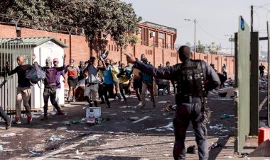 Güney Afrika'da yaşanan yağma ve şiddet olaylarında ölü sayısı 117'ye yükseldi