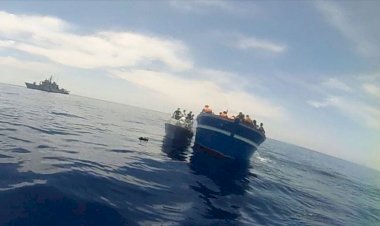 Endonezya'da şiddetli fırtınada birçok tekne alabora oldu: 9 ölü