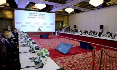 Taliban ile Afgan hükümeti arasında yeniden 'barış masası' kuruldu