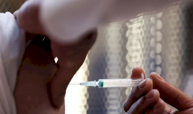 Uganda'da 800 kişiye sahte Kovid-19 aşısı yapıldı