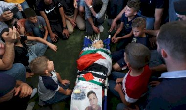 İşgalci İsrail askerlerince şehit edilen Filistinli çocuk son yolculuğuna uğurlandı