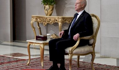 Tunus Cumhurbaşkanı, Başbakan, Savunma ve Adalet Bakanlarını görevden aldı