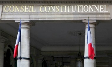 Fransa'da Müslümanları hedef alan yasa Anayasa Konseyi'ne taşındı