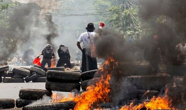 Myanmar'da istikrarsızlık ve kaos sürüyor