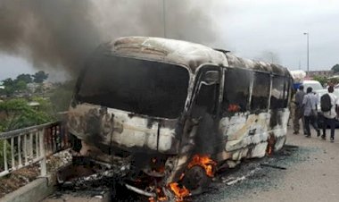 Kongo Demokratik Cumhuriyeti'nde otobüsle kamyon çarpıştı: 33 ölü