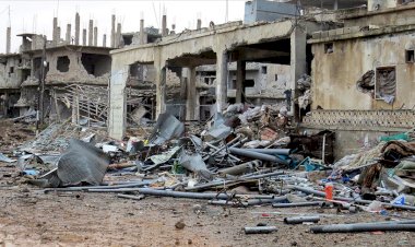 Esed rejimi, Suriye'nin güneyindeki Dera kent merkezini tank atışlarıyla hedef aldı