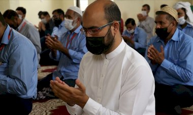 Pakistan'da camilerde Türkiye için dua edildi