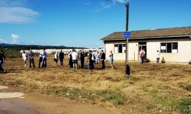 Bosna Savaşı'nın 'ölüm kampı'nda katledilen kurbanlar törenle anıldı