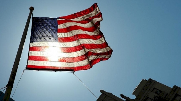 ABD'de COVID-19 kurbanları için 3 gün bayraklar yarıya indirilecek