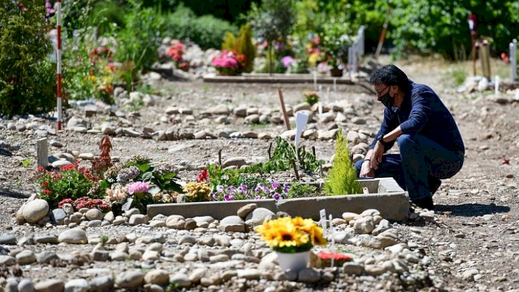 İtalya'da Covid-19: Müslümanlar için mezarlıklar yetersiz kaldı