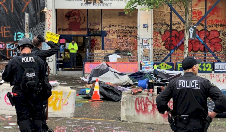 İngiliz polisi EncroChat'a sızdı: Yüzlerce gözaltı