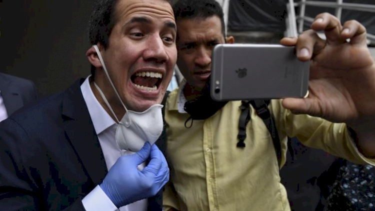 İngiltere, Venezuela altınlarının kontrolünü muhalif lider Guaido'ya verdi