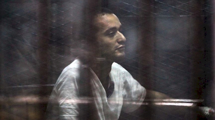Mısır'da muhalif aktivist Ahmed Duma'ya 15 yıl hapis cezası