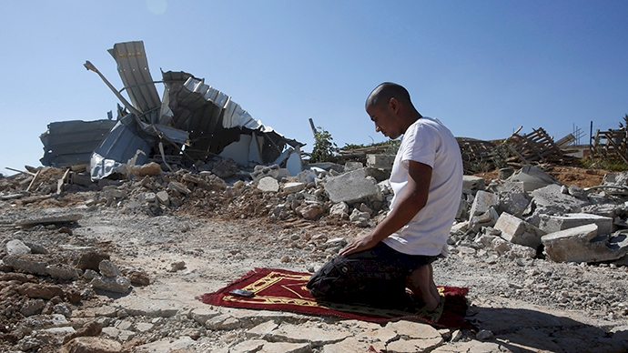 İşgalci İsrail Kovid-19'a rağmen Filistinlilerin evlerini yıkmaya devam ediyor