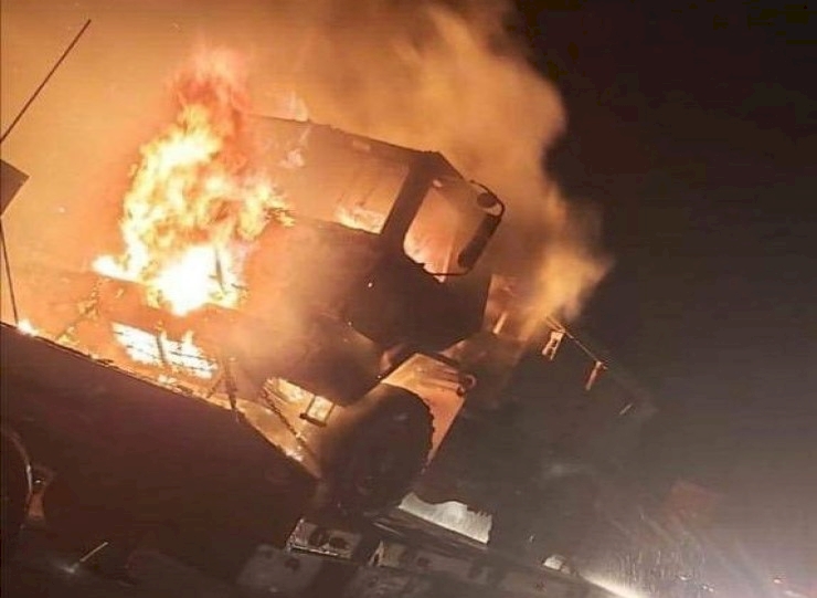 Irak'ta ABD ordusuna ait araçlar ateşe verildi