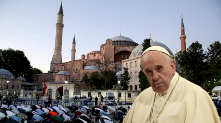Papa'nın 'Ayasofya' hazımsızlığı: Çok acı çekiyorum