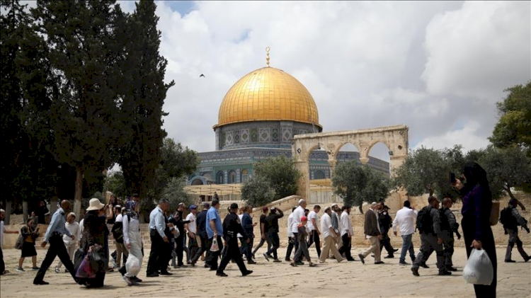 Kudüs ve Filistin Müftüsü'nden Aksa'ya baskın çağrılarına karşı uyarı