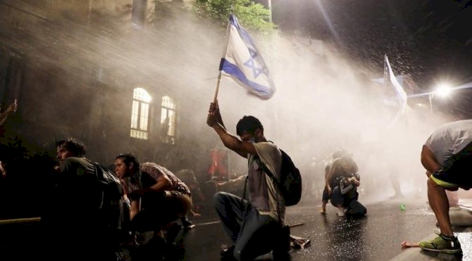 İşgalci İsrail'in muhalefetinden iç savaş uyarısı