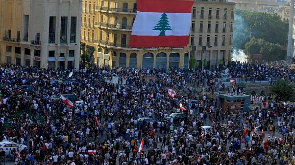 Lübnan'da parlamentonun istifası için eylemler devam edecek