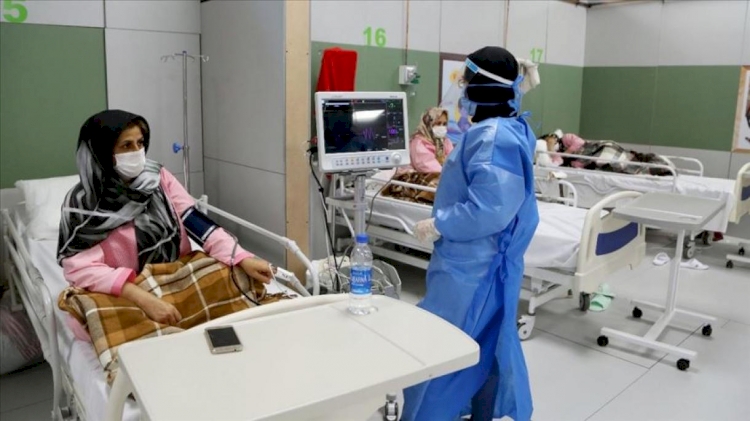 İran'da koronavirüsten 164 sağlık çalışanı hayatını kaybetti