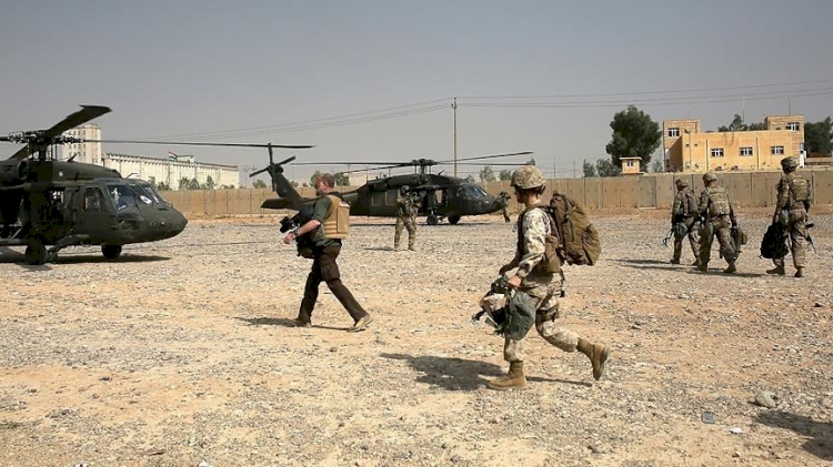 Koalisyon güçleri bir üssü daha Irak'a teslim etti