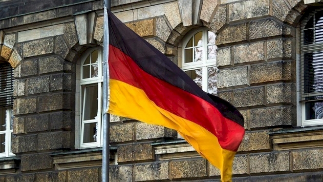 Almanya'da COVID-19 önlemleri karşıtı protesto yasaklandı