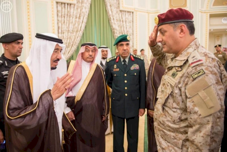 Suudi Arabistan'da üst düzey askeri komutan ve bir yetkili görevden alındı
