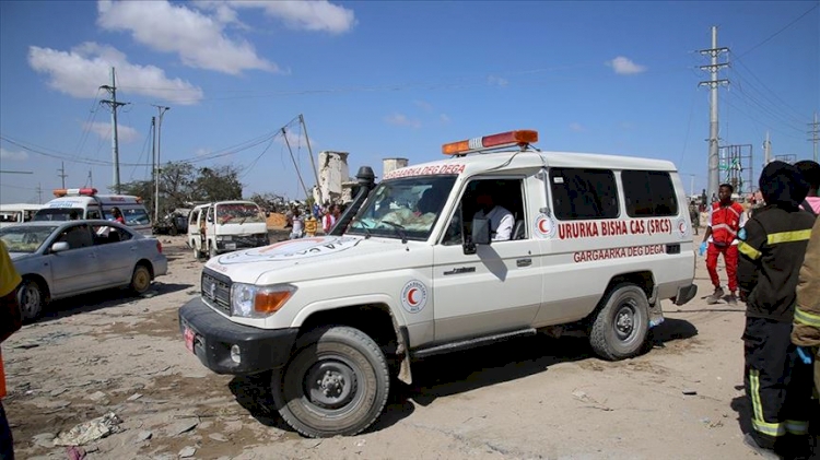 Somali'de caminin dışında intihar saldırısı: 3 ölü