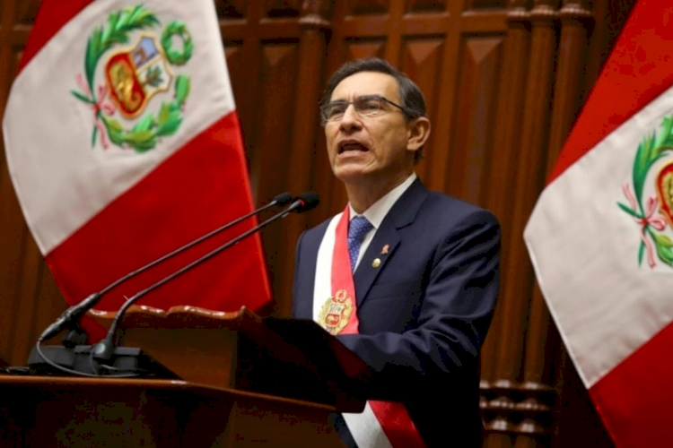 Peru'da Devlet Başkanı Vizcarra için 'görevden alma' süreci başlatıldı