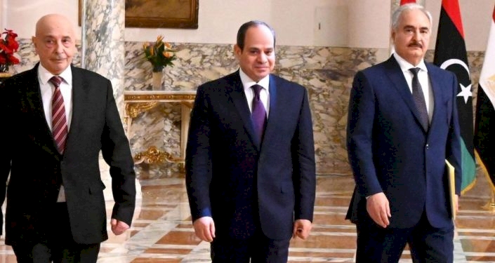 Sisi, Kahire'de Hafter ve Akile Salih ile bir araya geldi