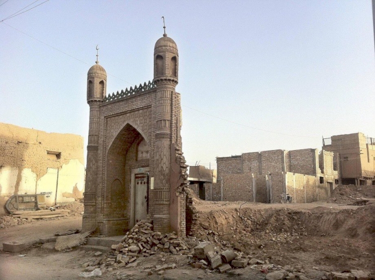 'Doğu Türkistan'da 8 bin 500 cami yıkıldı, kutsal mekanların yüzde 30'u da kafe ve bara dönüştürüldü'