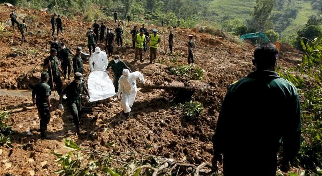 Vietnam'da toprak kaymasında 13 kurtarma görevlisi hayatını kaybetti
