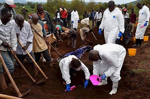 Ruanda'da 5 bin kişilik toplu mezar bulundu