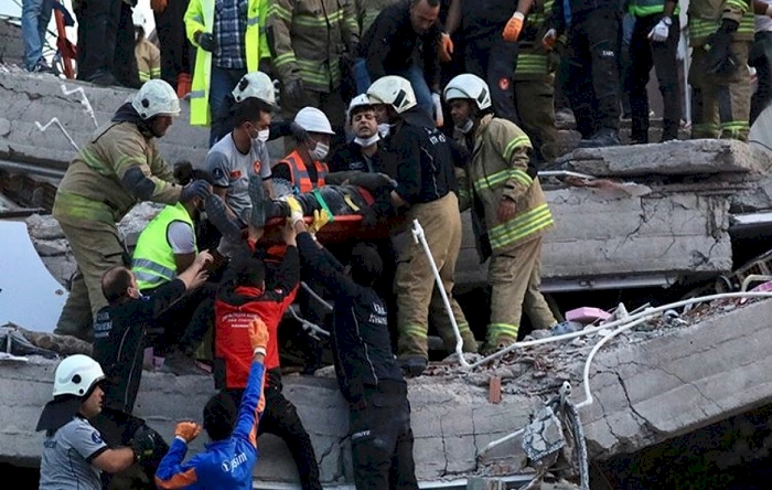 İzmir'deki depremde can kaybı 26'ya yükseldi