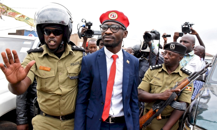 Uganda Devlet Başkanlığı için aday olan muhalif lider Kyagulanyi gözaltına alındı