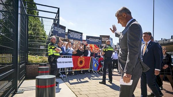 İstifa eden Kosova Cumhurbaşkanı Thaçi, Lahey'de gözaltına alındı