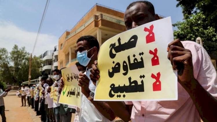 Sudan'da İşgalc İsrail'le normalleşme karşıtı oluşum bir milyon imza toplayacak