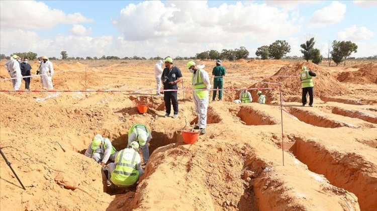 Libya'nın 'toplu mezarlar kenti' Terhune'de yeni cesetler çıkmaya devam ediyor